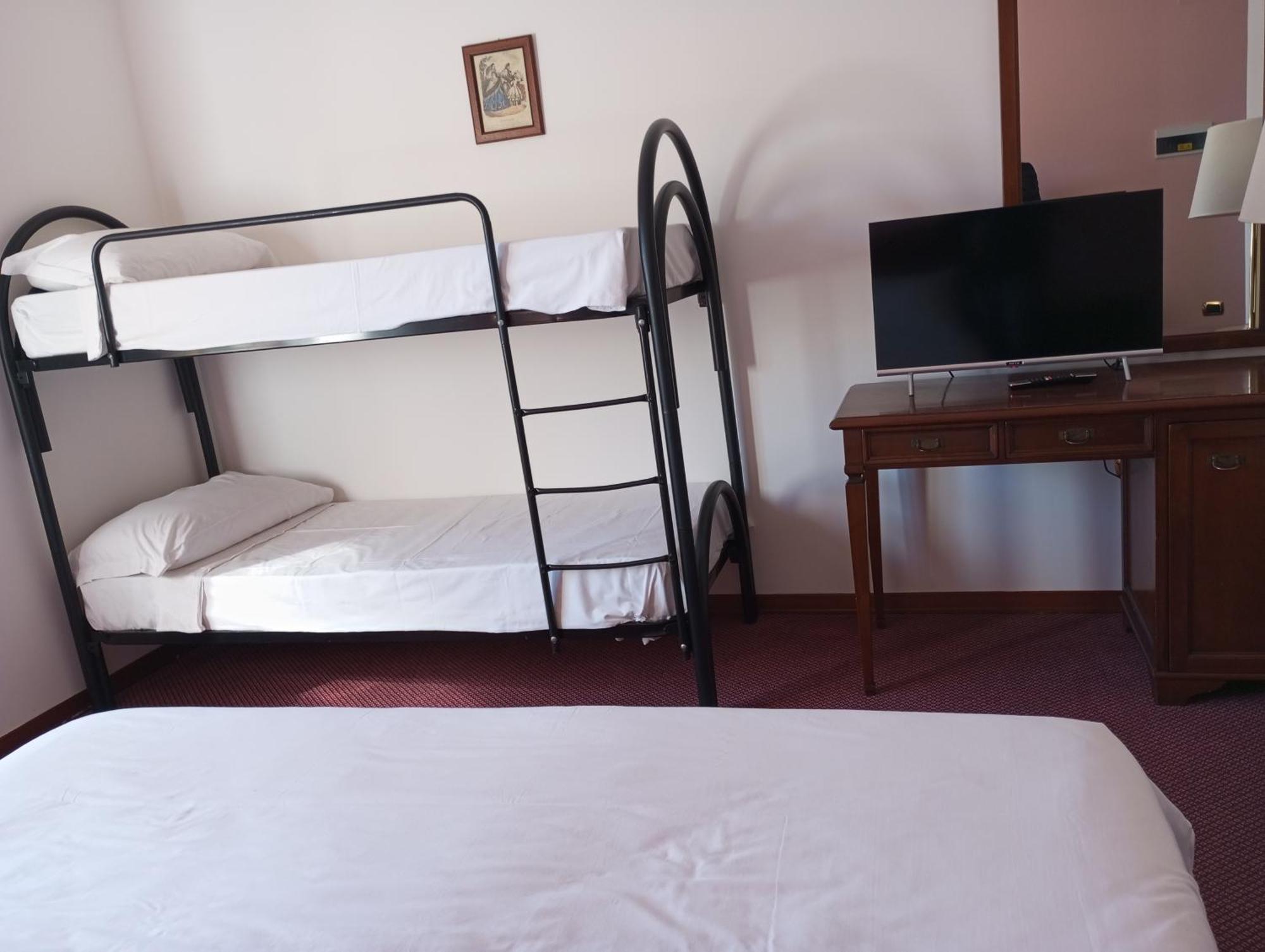 Regina Hotel Pollino 모라노 칼라브로 외부 사진