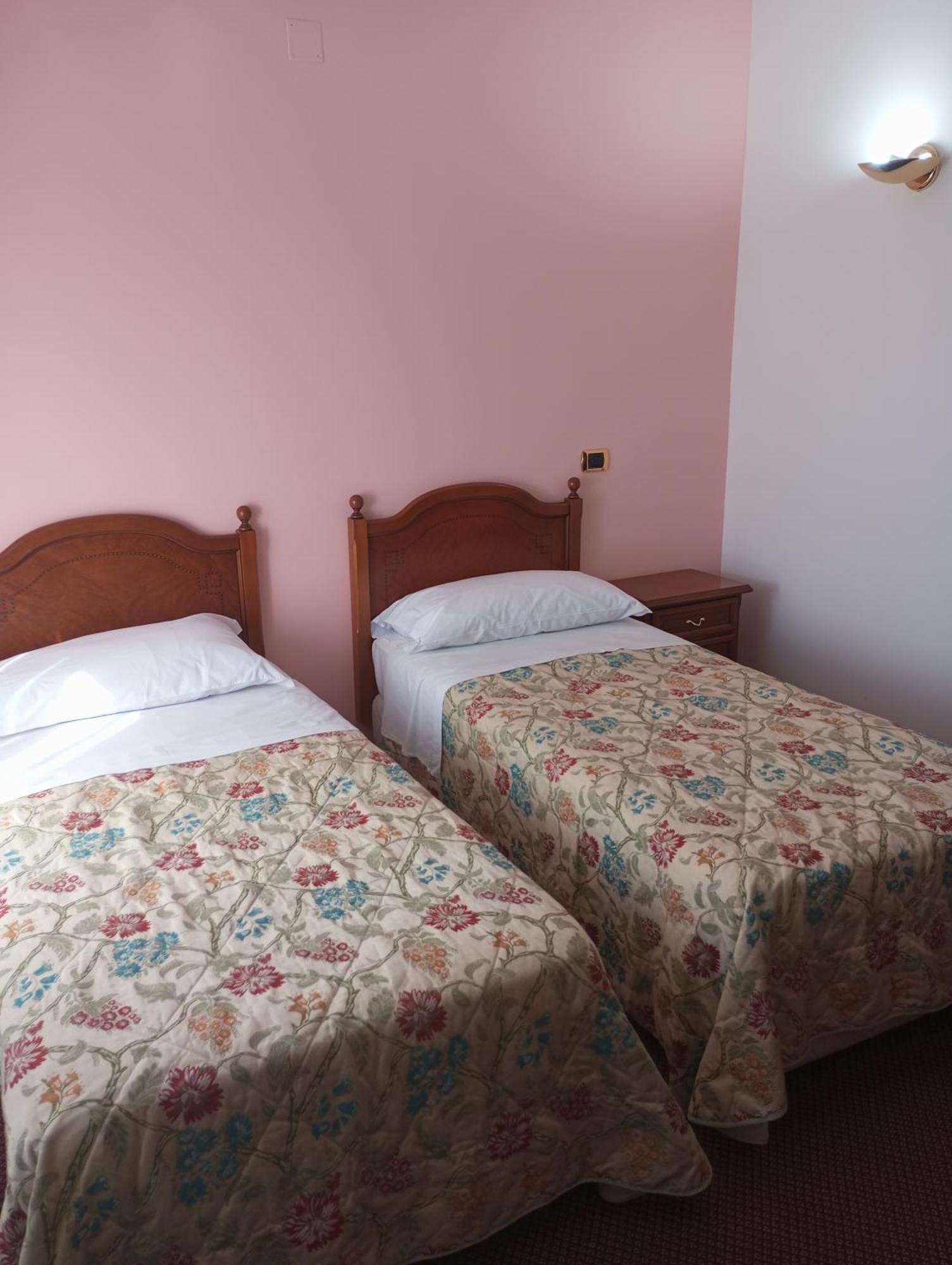 Regina Hotel Pollino 모라노 칼라브로 외부 사진